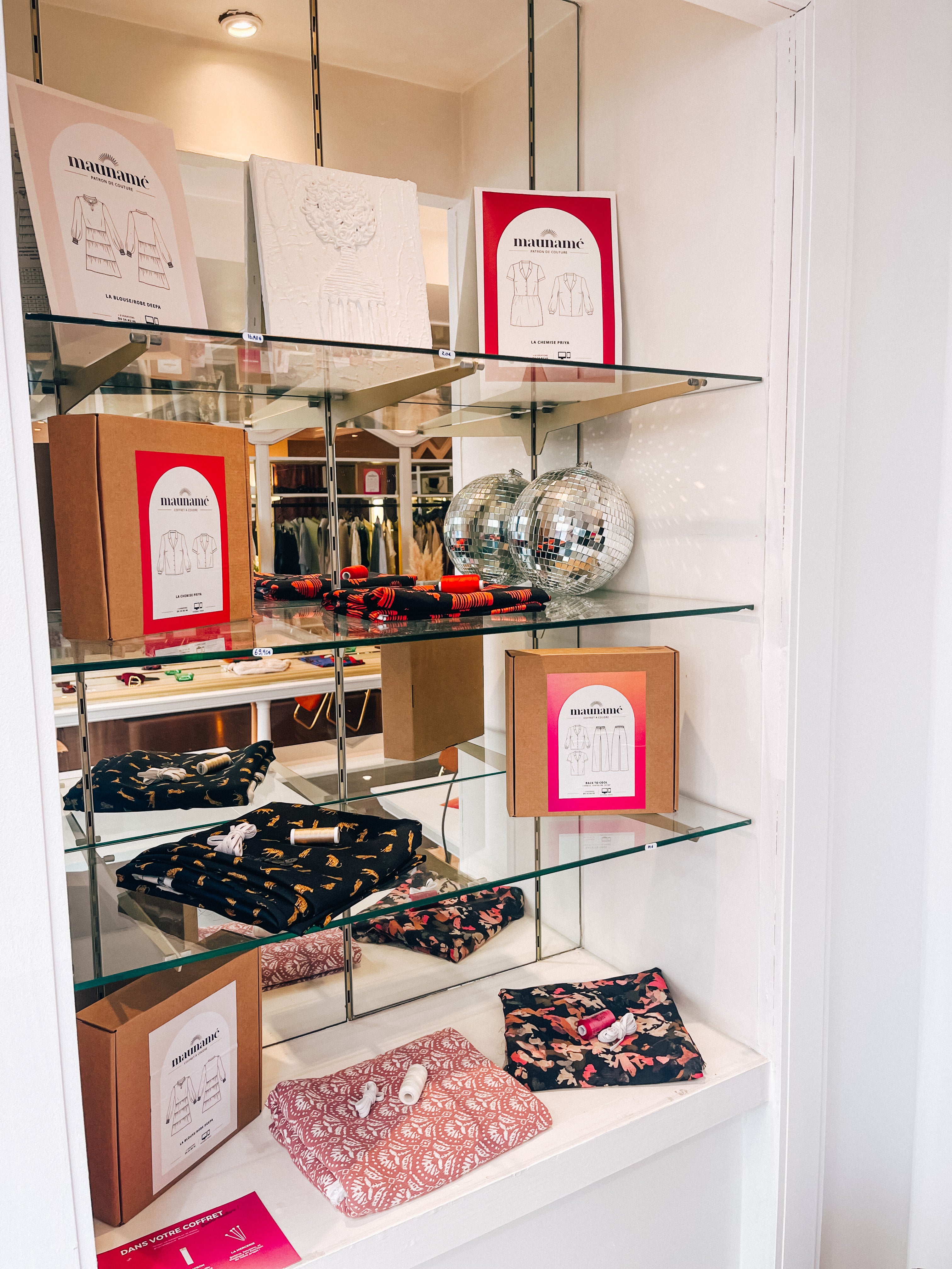 kit couture maunamé dans boutique éphémère