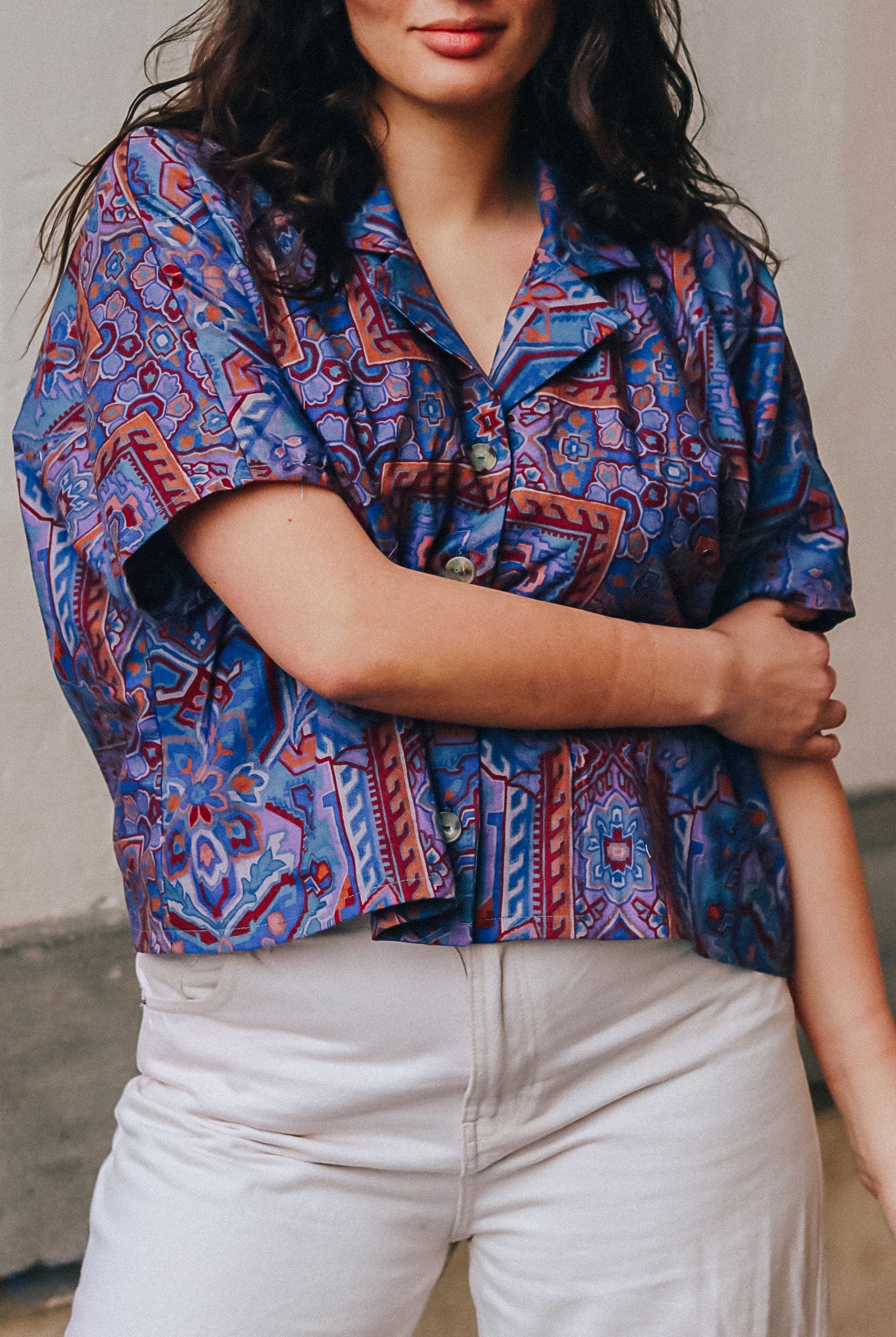 patron de la chemise bomba avec tissu upcyclé