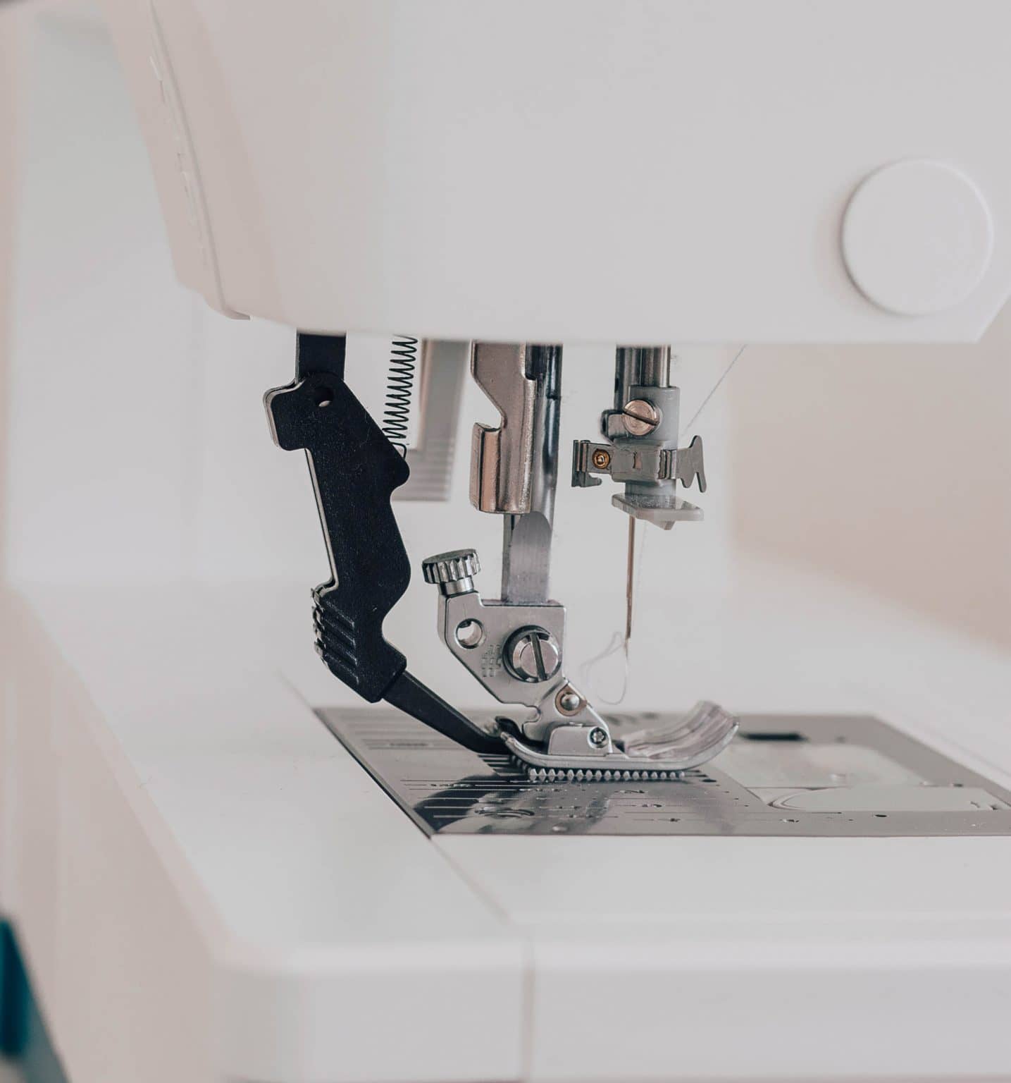 détails_machine_à_coudre_pfaff